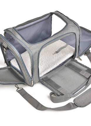 Pet Travel: Pet Carrier for Dogs & Cats